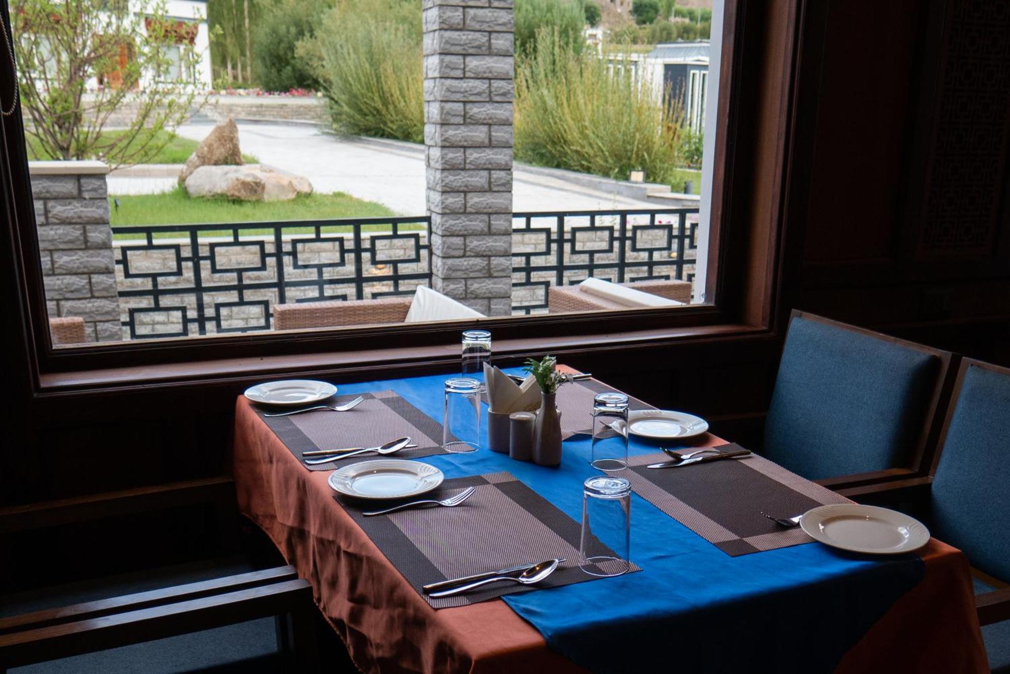 Angkasa Ladakh Resort Leh Esterno foto