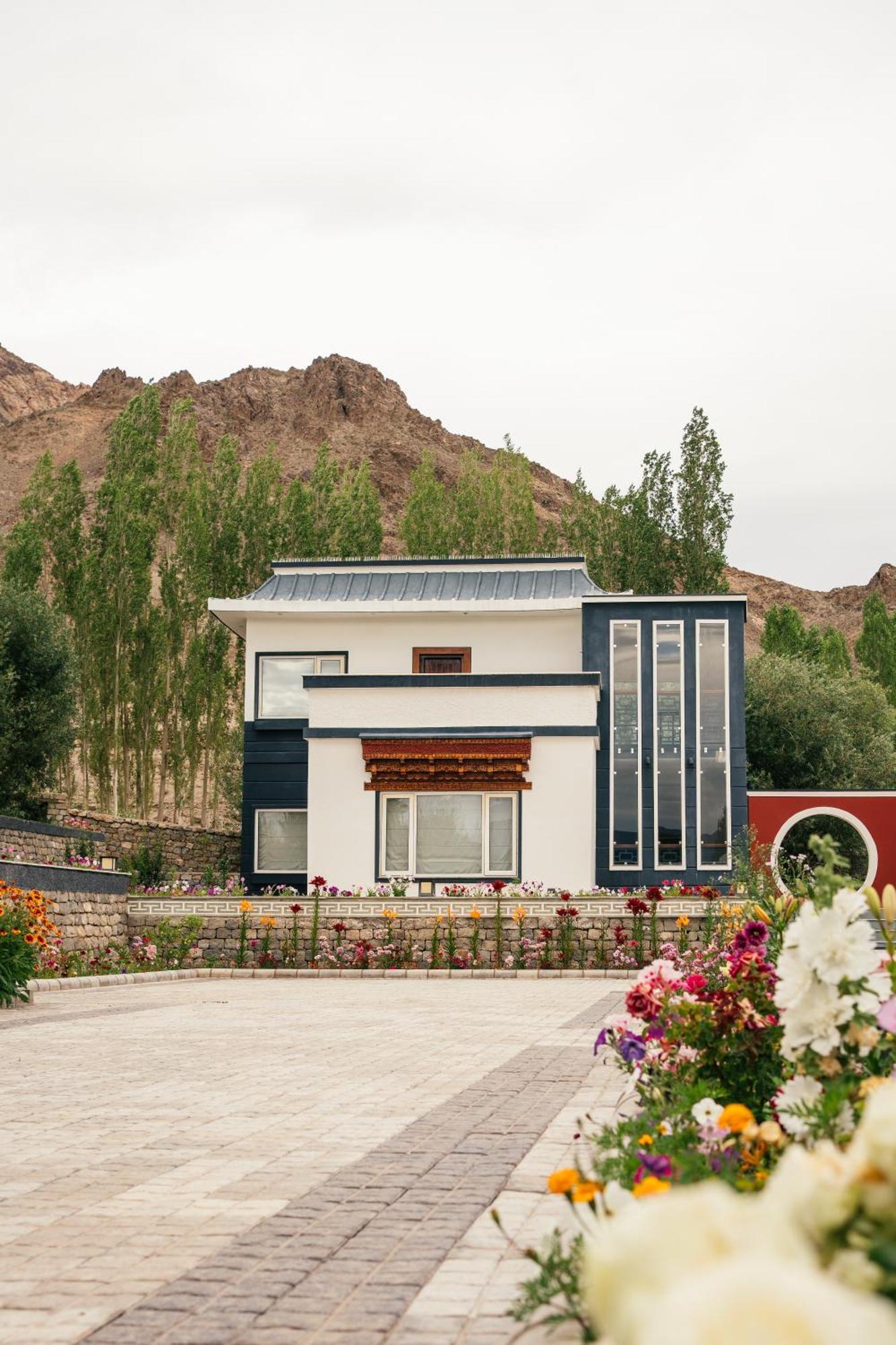 Angkasa Ladakh Resort Leh Esterno foto